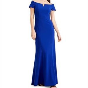 Calvin Klein Notched Off-The-Shoulder Go